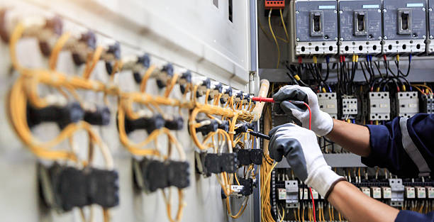 Professional Electrician technician working in Lexington, VA
